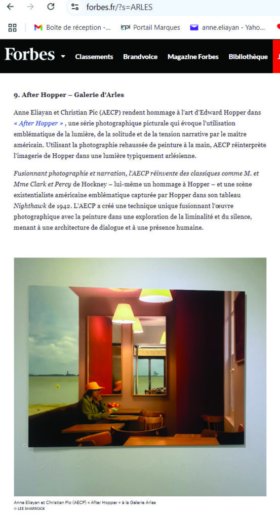 08 aout 2025 Article dans le célèbre journal Forbes sur les Rencontres photo à Arles et sur l'exposition AECP « After Hopper » écrit par la journaliste Lee Sharrock écrivain et commissaire d'exposition basée à Londres.
