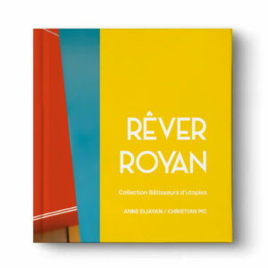 livre sur l'architecture des années 1950 dans une promenade à Royan